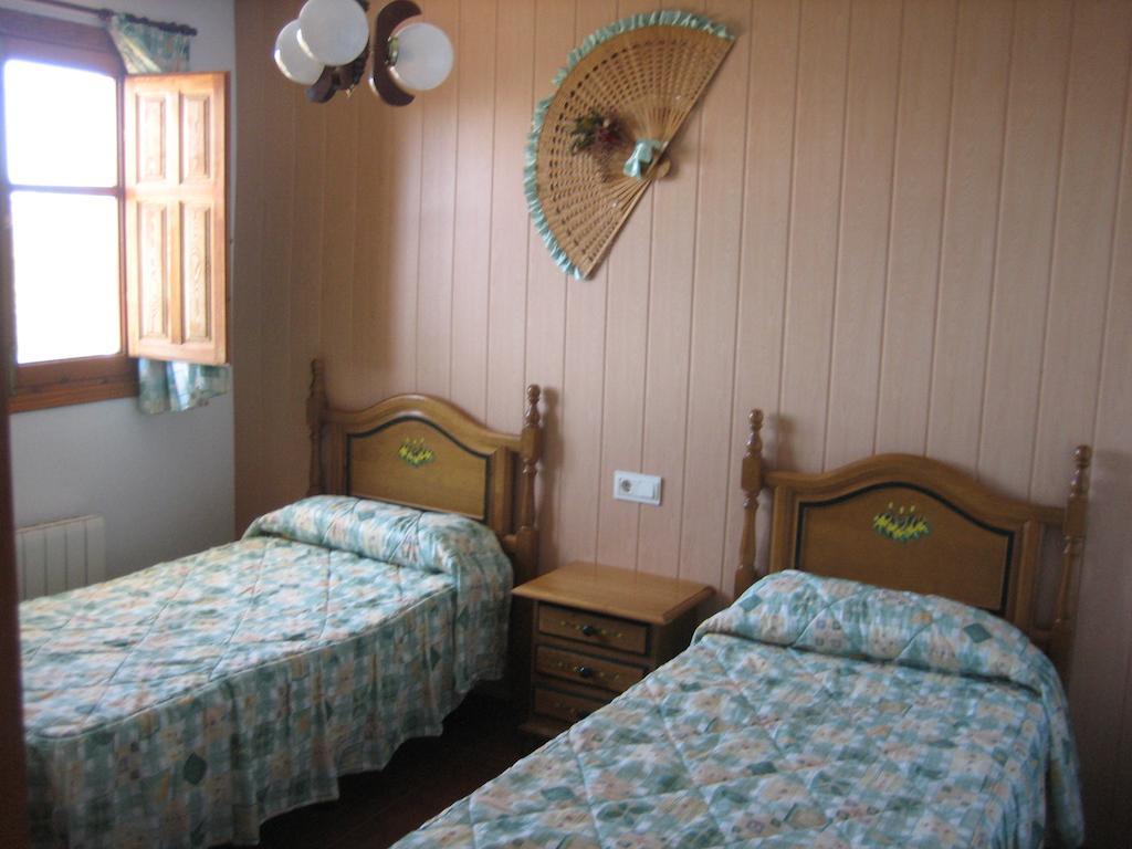 Alojamiento Rural Mirador Del Avellano Alpujarra De La Sierra Phòng bức ảnh